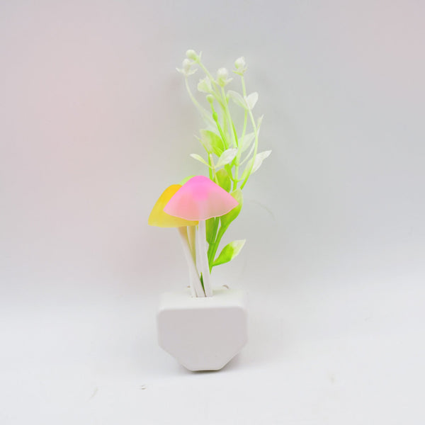 Fancy Color Changing LED Mushroom Night Light Kids Beautiful Color LED Illumination Automatic On / Off Light Sensor Night Lamp